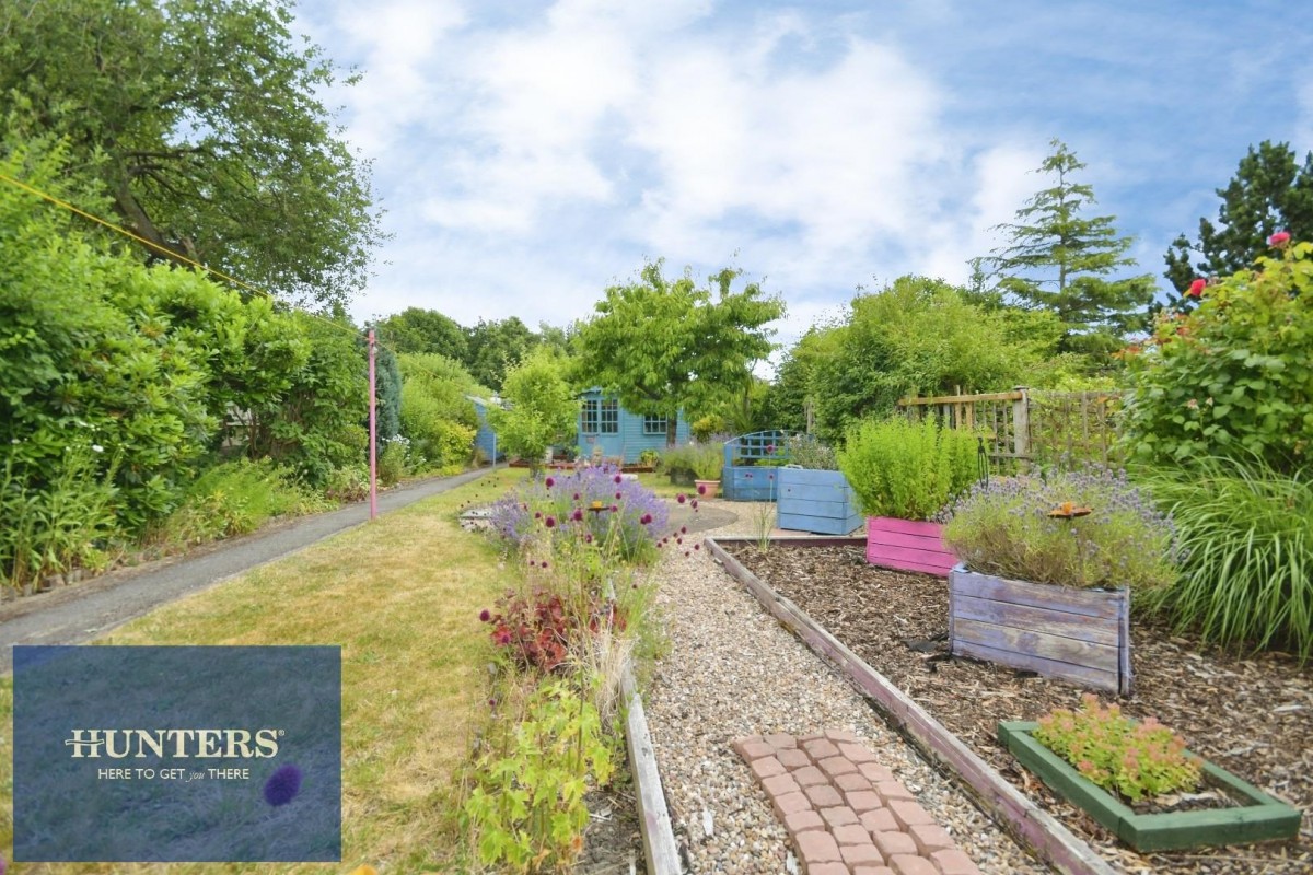 Glasshouse Lane, New Whittington, Chesterfield, S43 2DQ