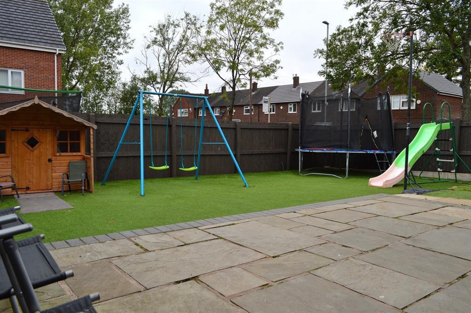 3 bedroom House to let in Rosary Road, Oldham