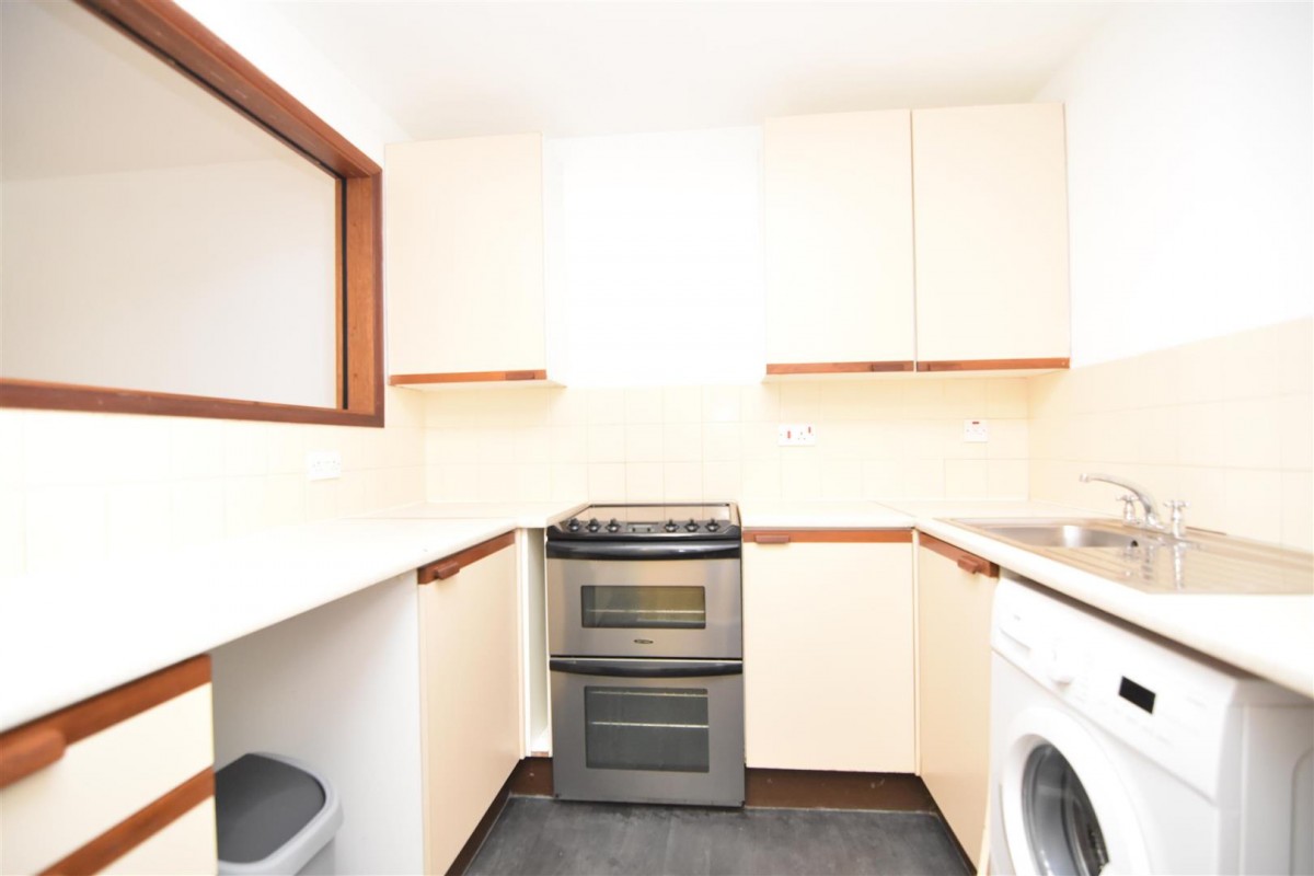 Reachview Close, London NW1
