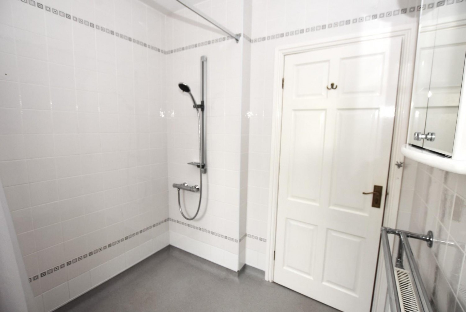 3 bedroom Bungalow to let in Norwood Avenue, Hasland, Chesterfield, S41 0NN