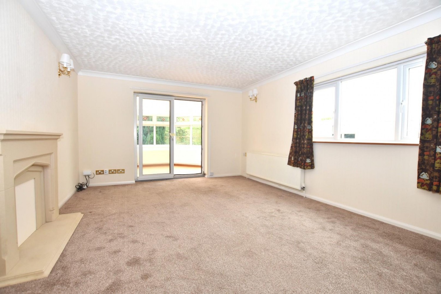 3 bedroom Bungalow to let in Norwood Avenue, Hasland, Chesterfield, S41 0NN