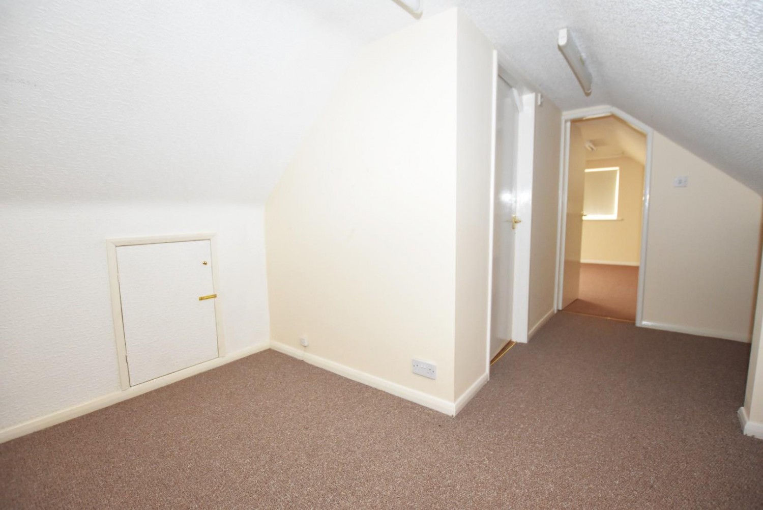3 bedroom Bungalow to let in Norwood Avenue, Hasland, Chesterfield, S41 0NN