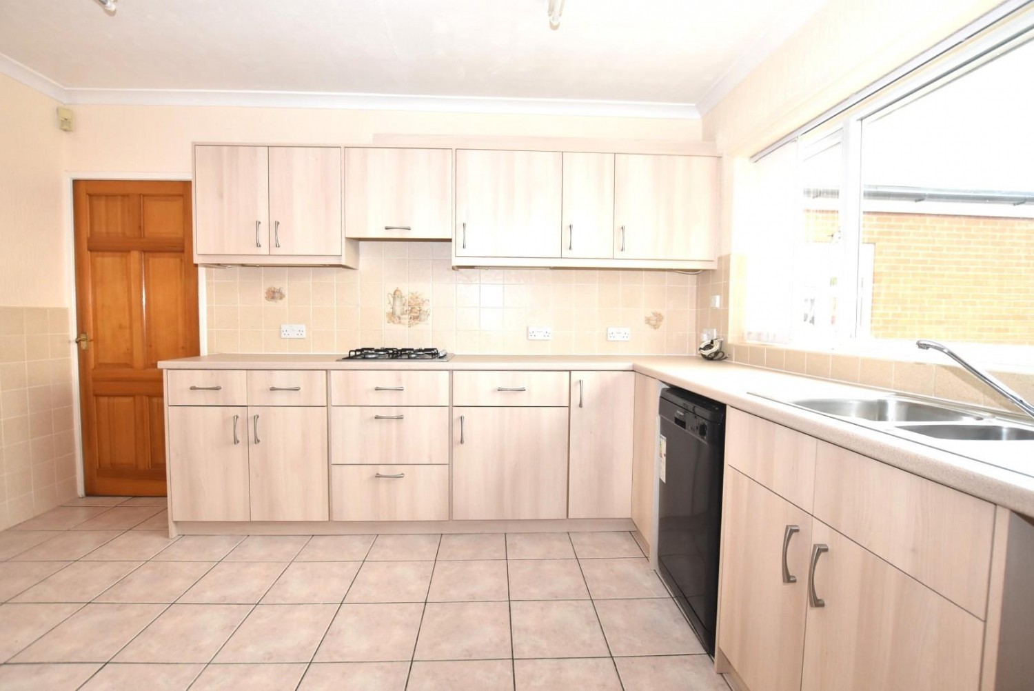 3 bedroom Bungalow to let in Norwood Avenue, Hasland, Chesterfield, S41 0NN