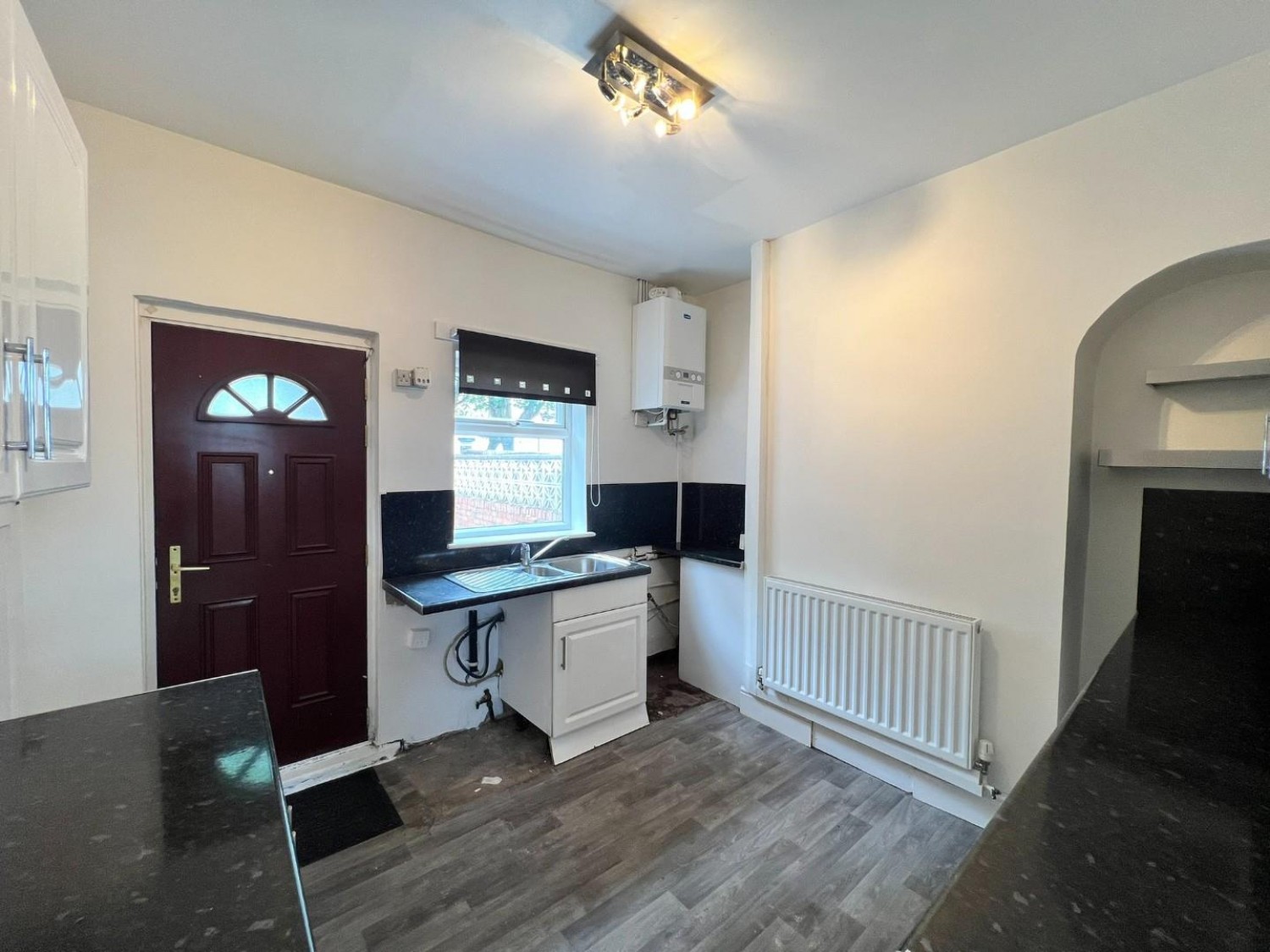 2 bedroom House to let in Cannon Street, Castleford