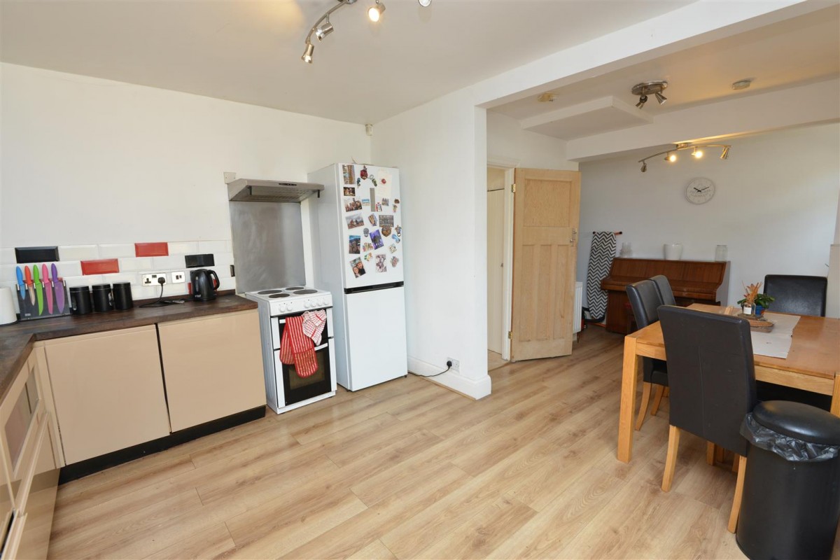 New Cheltenham Road, Kingswood BS15 1TJ