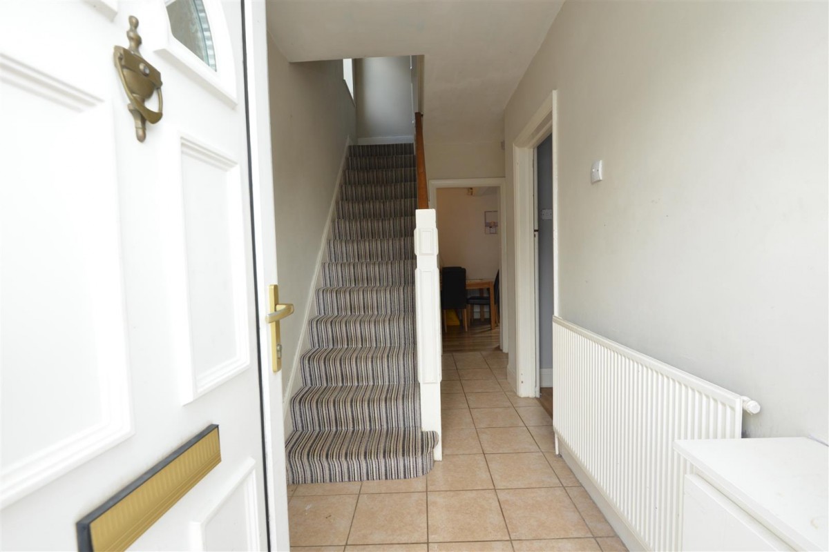 New Cheltenham Road, Kingswood BS15 1TJ