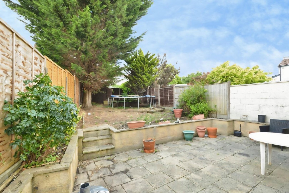 New Cheltenham Road, Kingswood BS15 1TJ