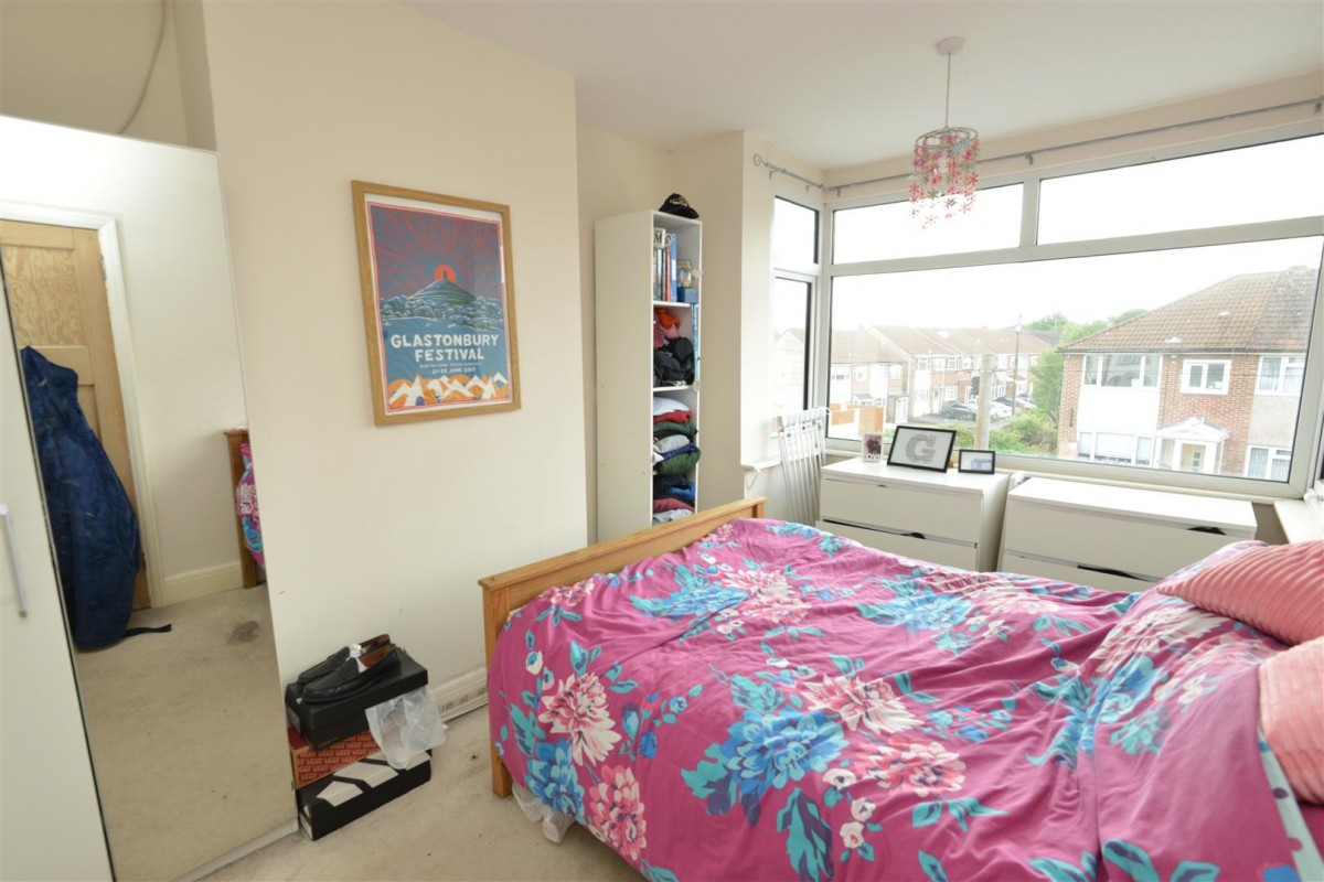 New Cheltenham Road, Kingswood BS15 1TJ
