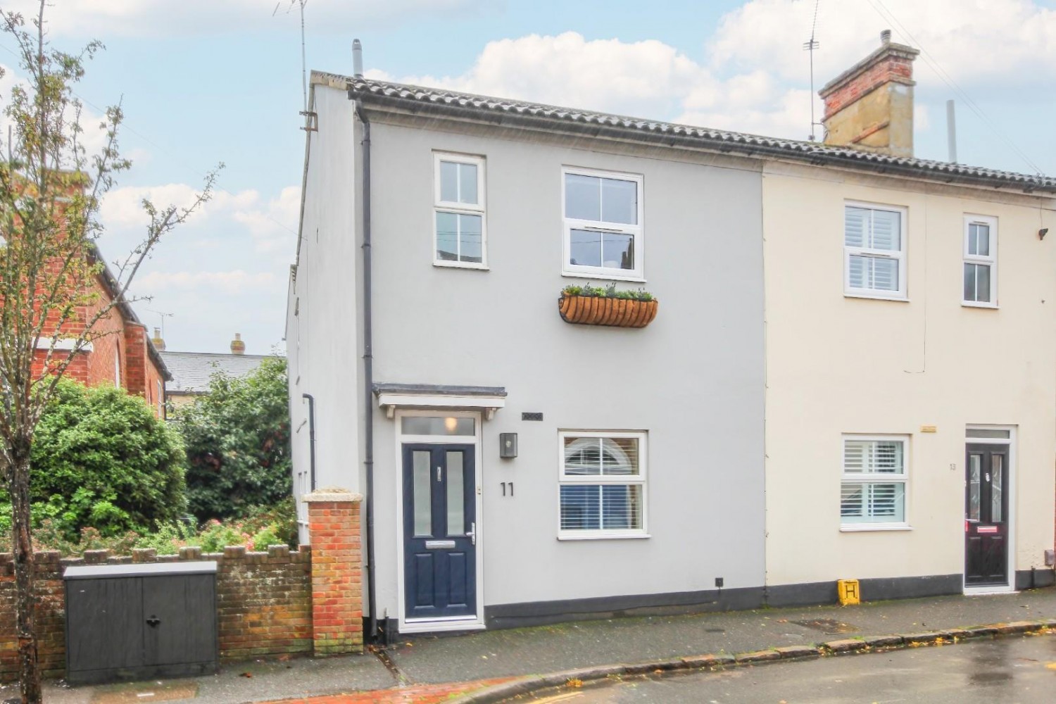 3 bedroom House to let in New Road, Leighton Buzzard