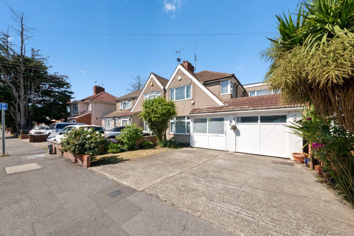 Coronation Road, Hayes