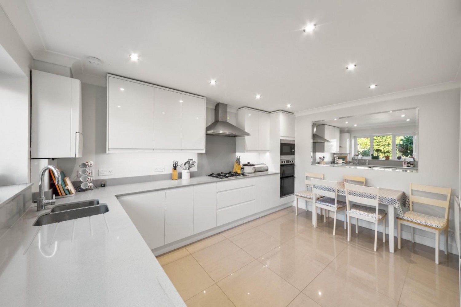 4 bedroom House for sale in Coronation Road, Hayes