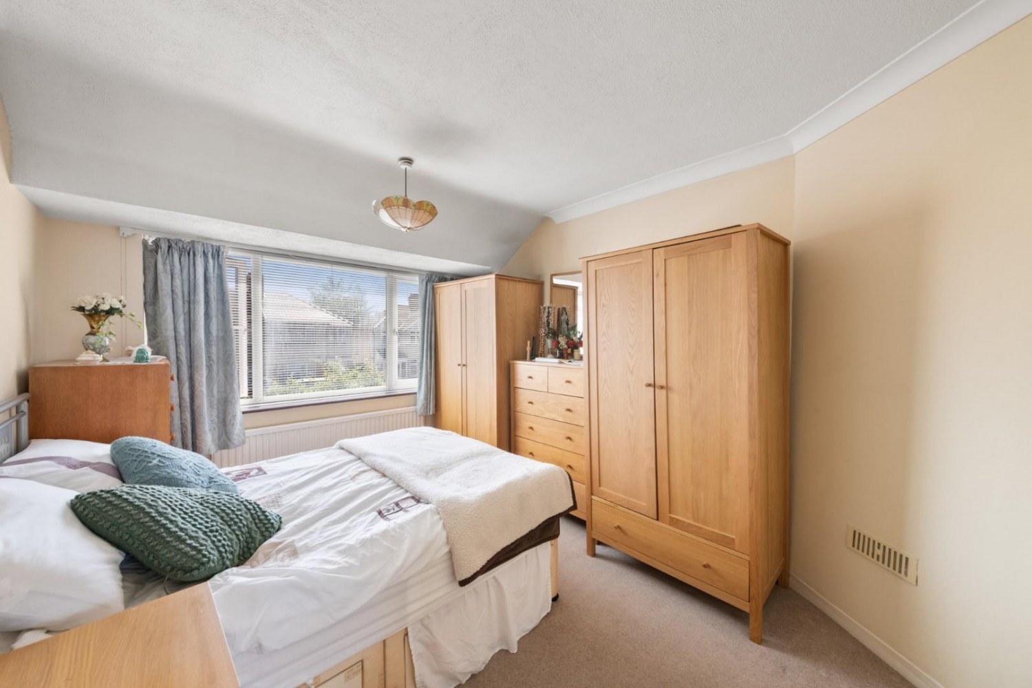 4 bedroom House for sale in Coronation Road, Hayes