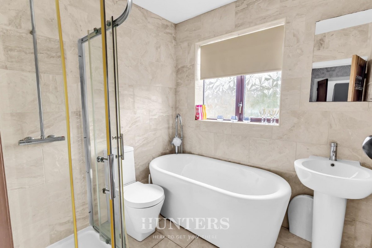 Sefton Road, Middleton M24