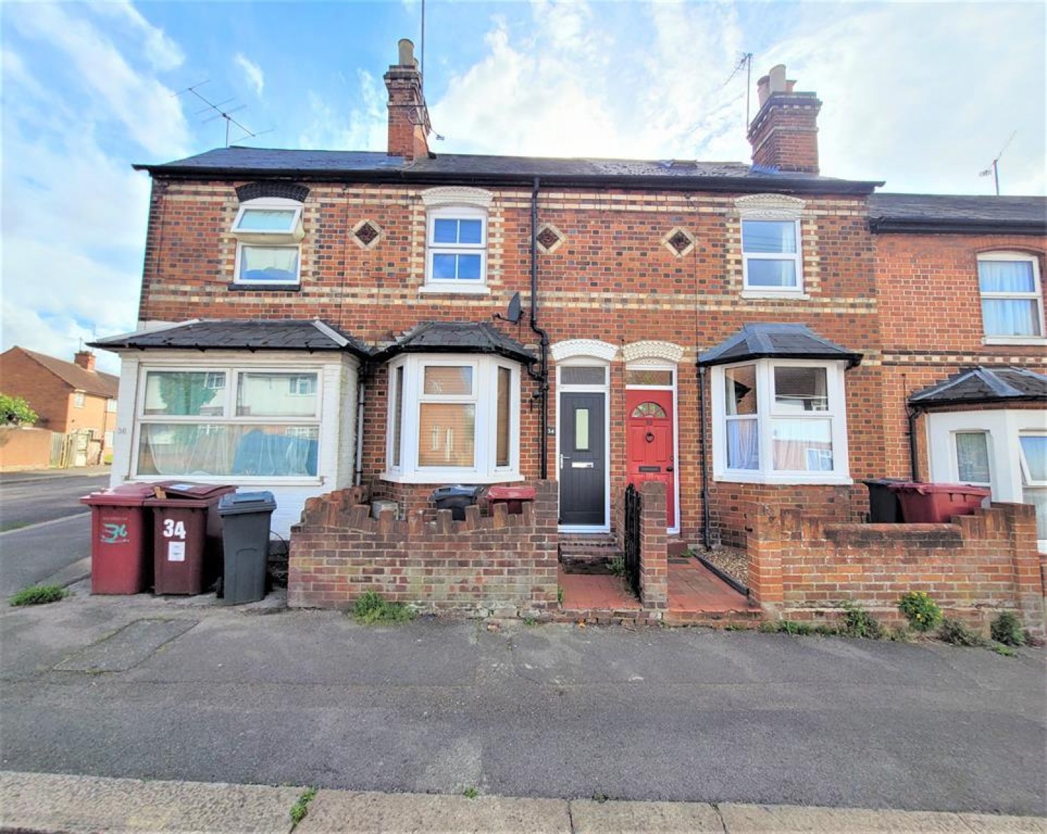 2 bedroom House to let in Wykeham Road, Reading, RG6 1PP
