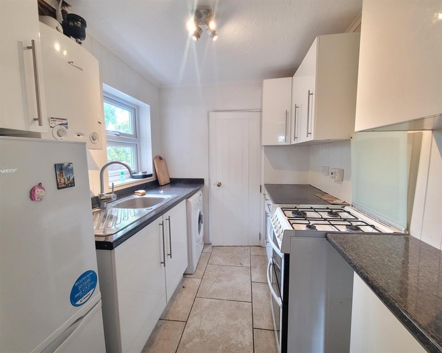 2 bedroom House to let in Wykeham Road, Reading, RG6 1PP