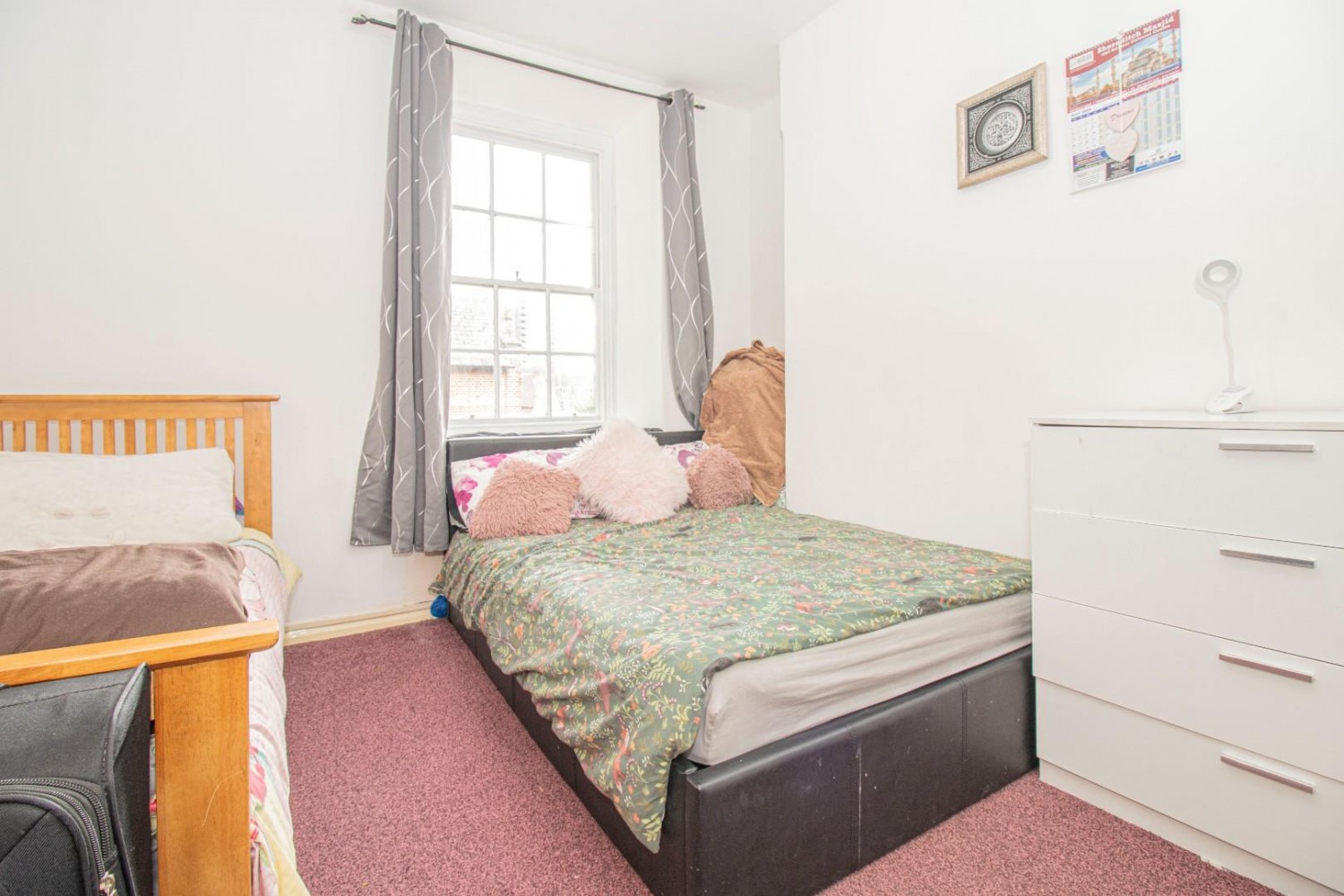 3 bedroom Flat for sale in Palissy Street, Shoreditch, E2