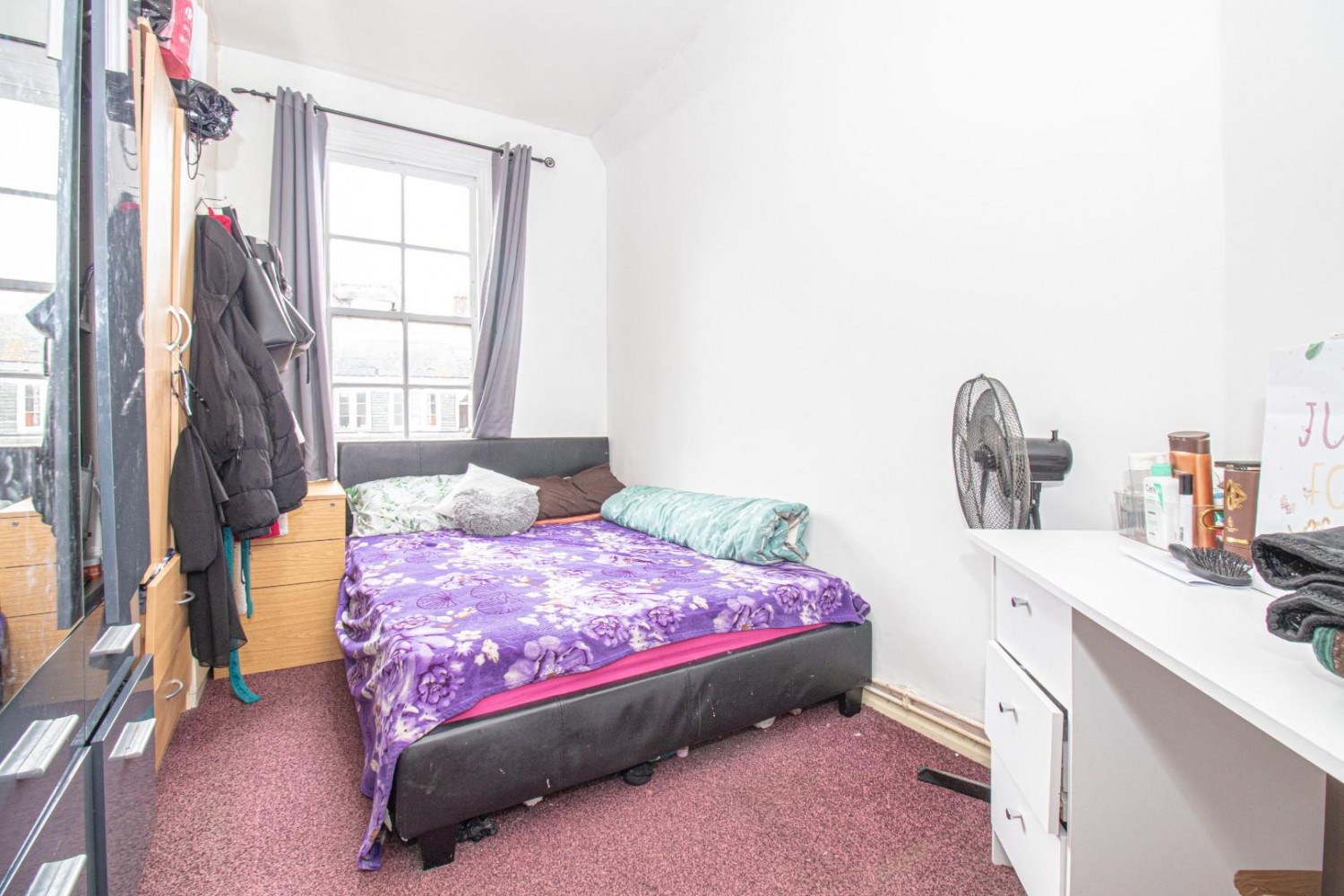 3 bedroom Flat for sale in Palissy Street, Shoreditch, E2