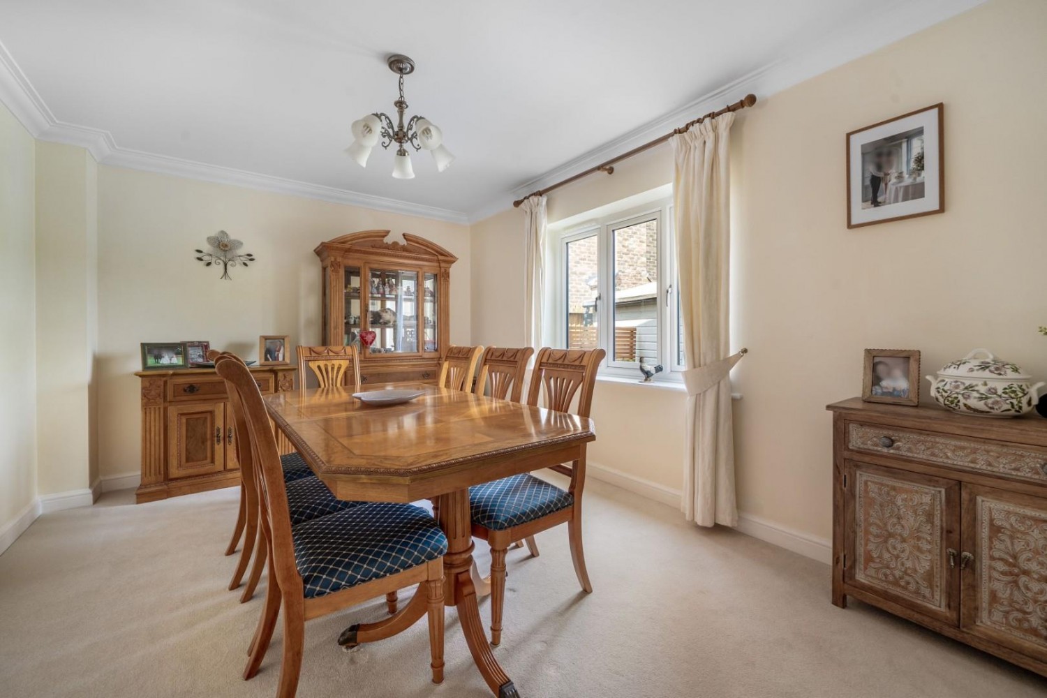 5 bedroom House for sale in Merretts Orchard, Slimbridge, Gloucester
