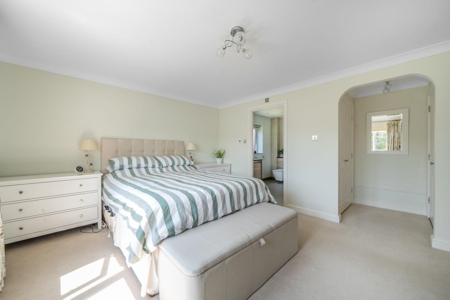 5 bedroom House for sale in Merretts Orchard, Slimbridge, Gloucester