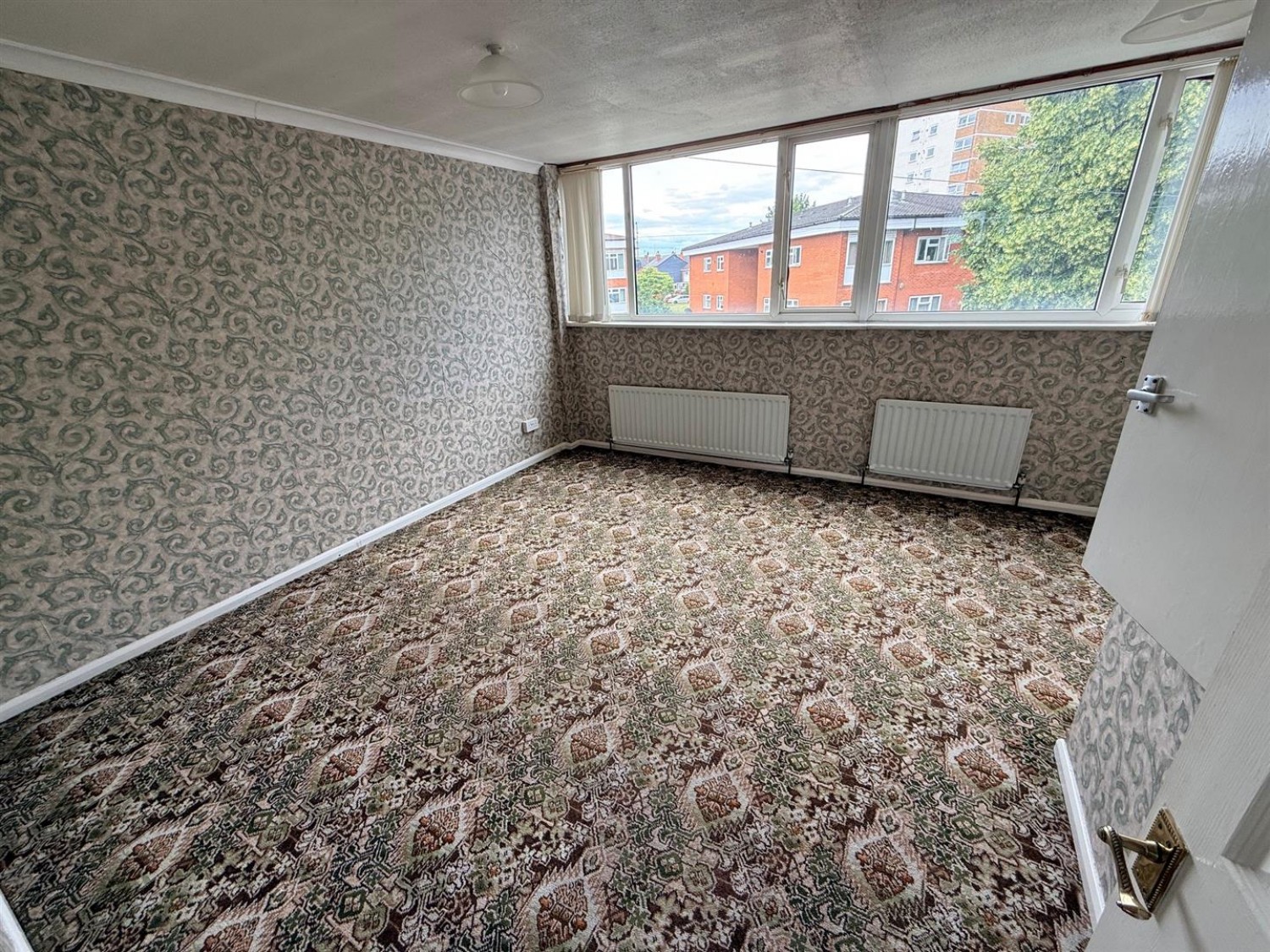 3 bedroom House for sale in Holly Grove, Stourbridge, DY8 1UF
