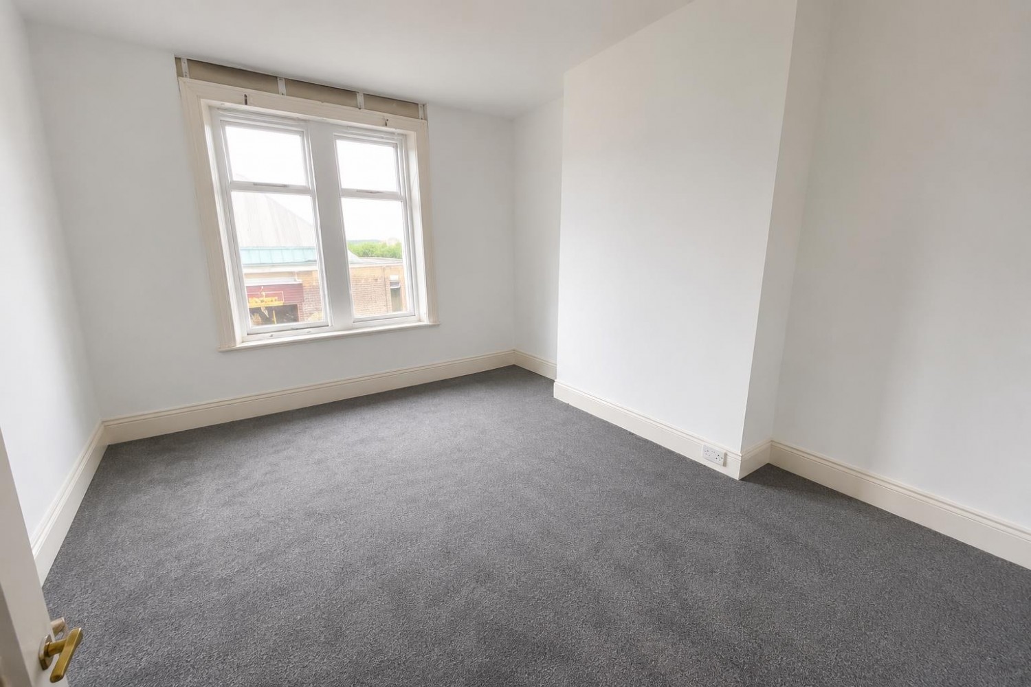 2 bedroom Flat to let in Queen Victoria Street, Gateshead, NE10
