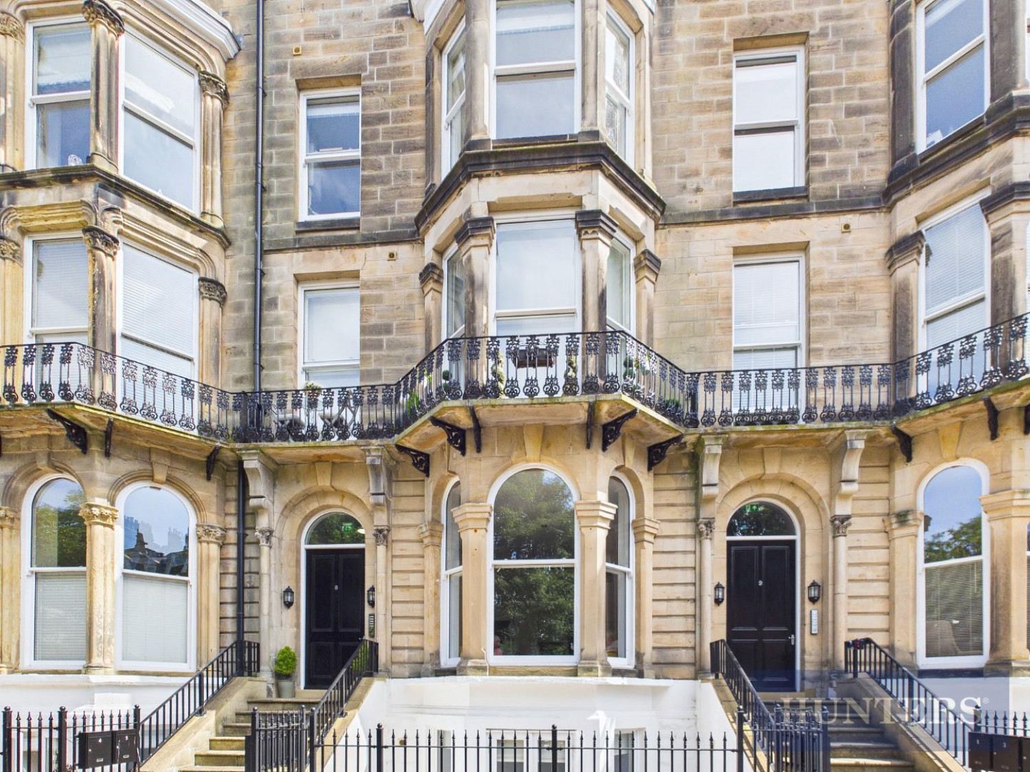 2 bedroom Flat for sale in Esplanade Gardens, Scarborough