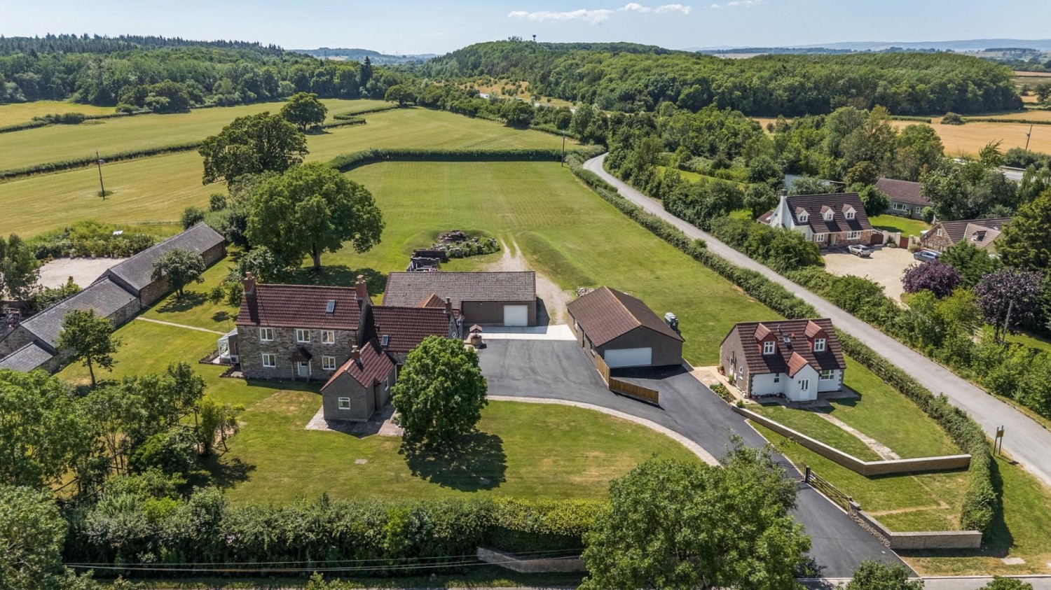 5 bedroom House for sale in Lower Wick, Dursley