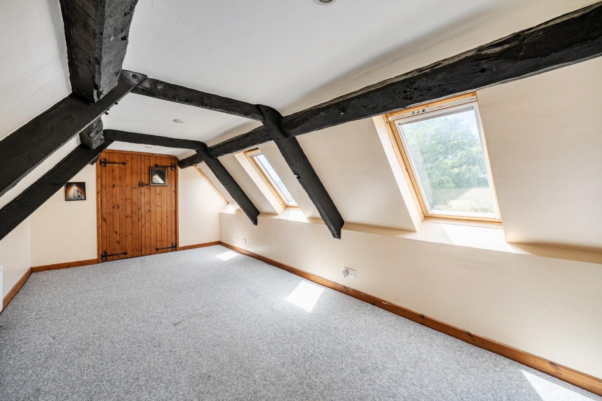 Lower Wick, Dursley