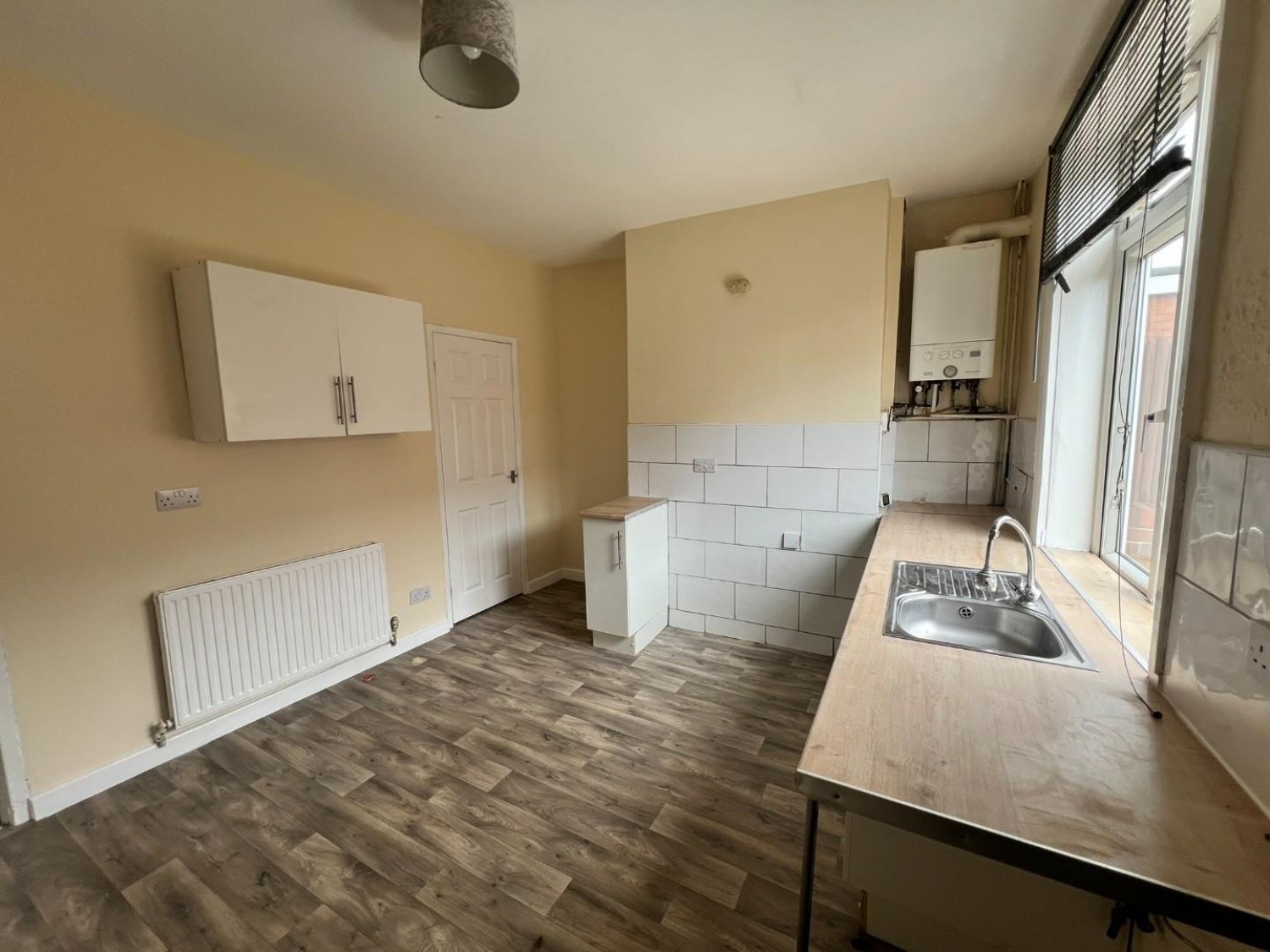 2 bedroom House to let in Cannon Street, Castleford