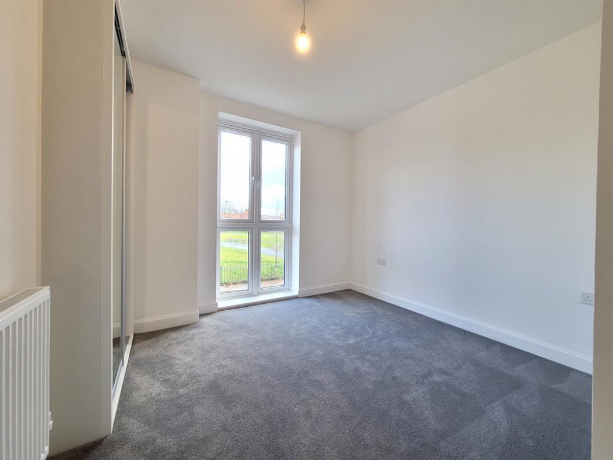 Earls Court, Earl Crescent , Wokingham, RG40 2FF