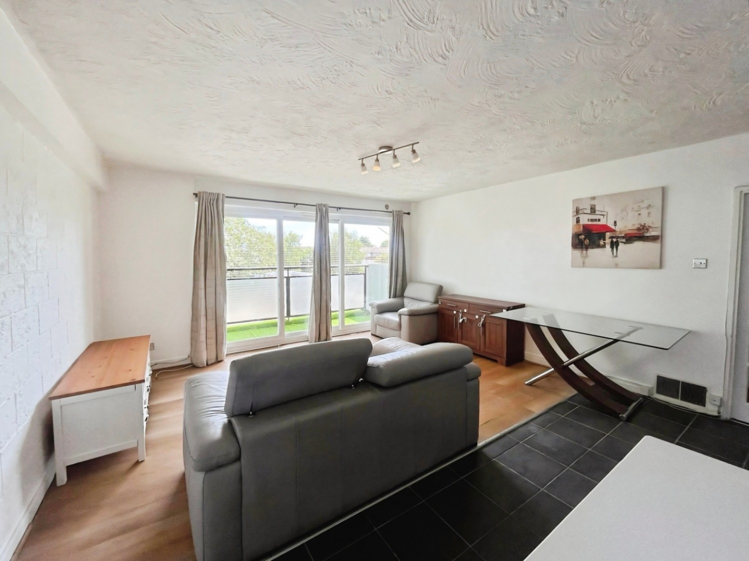 2 bedroom House to let in Wheatlands, Hounslow