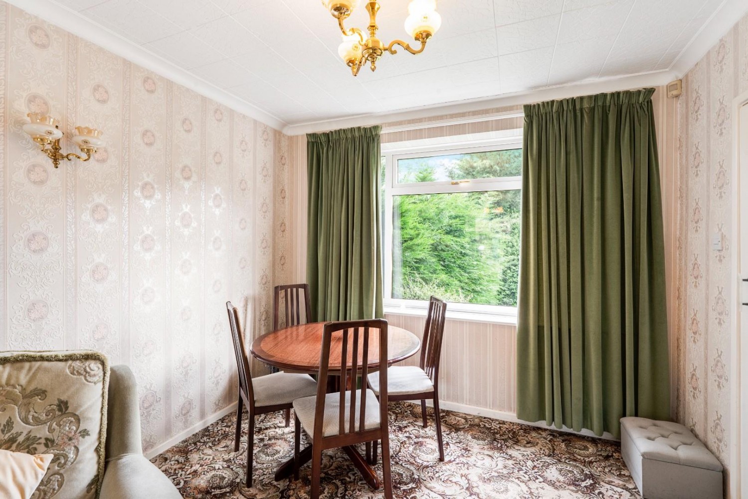 3 bedroom House for sale in West Park Grove, Roundhay, Leeds
