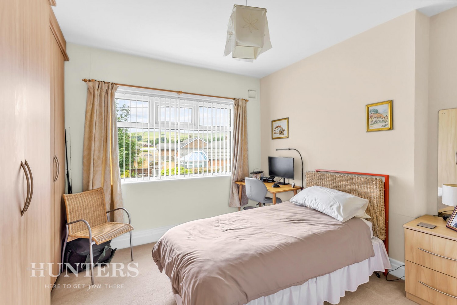 3 bedroom House for sale in Todmorden Road, Littleborough, OL15 9EB