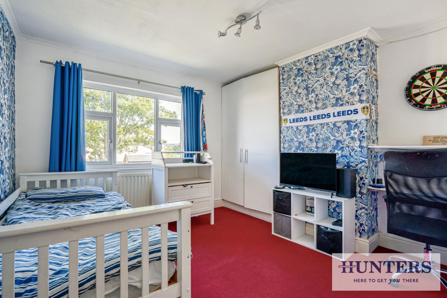 3 bedroom House for sale in Westfield Avenue, Yeadon, Leeds