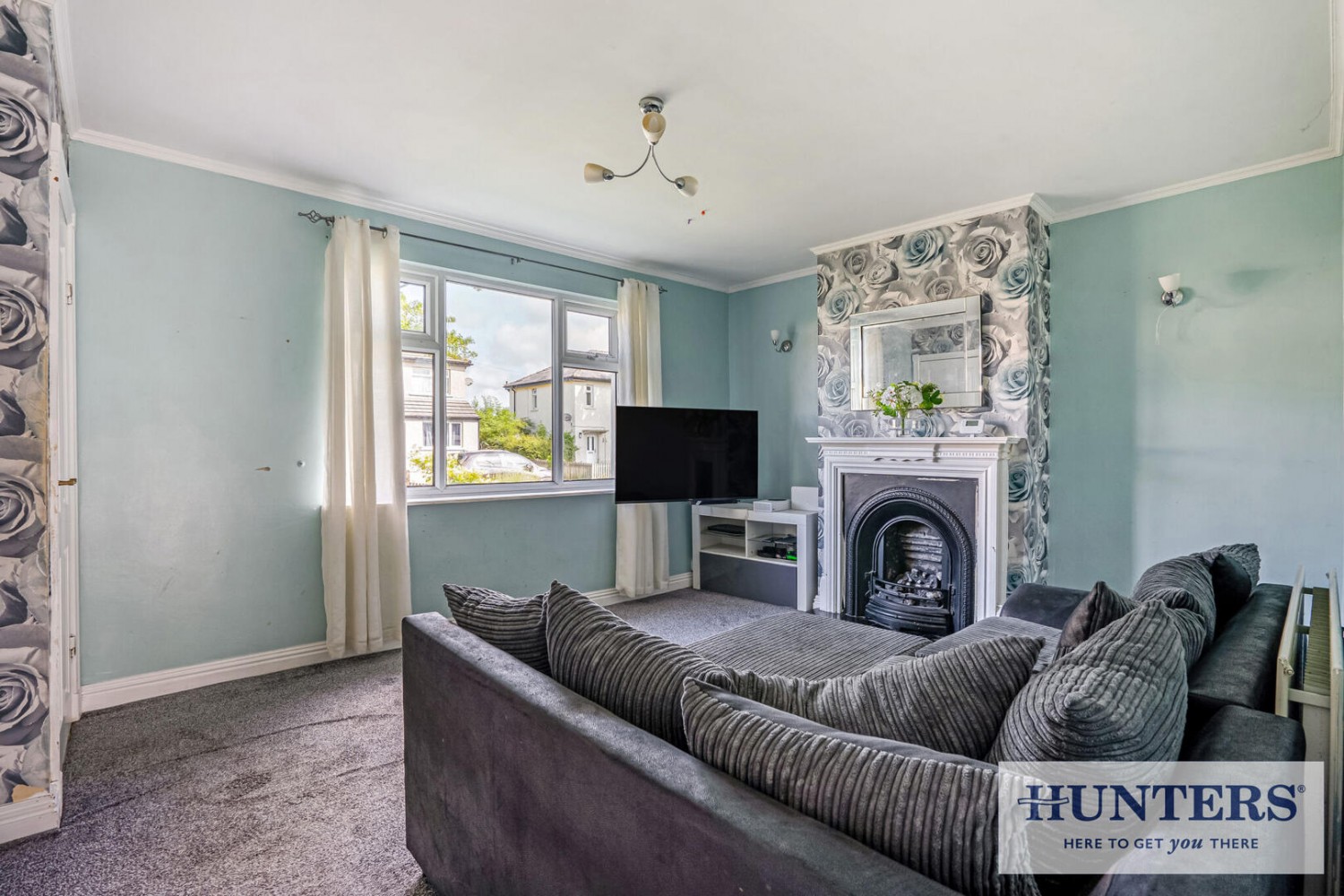 3 bedroom House for sale in Westfield Avenue, Yeadon, Leeds