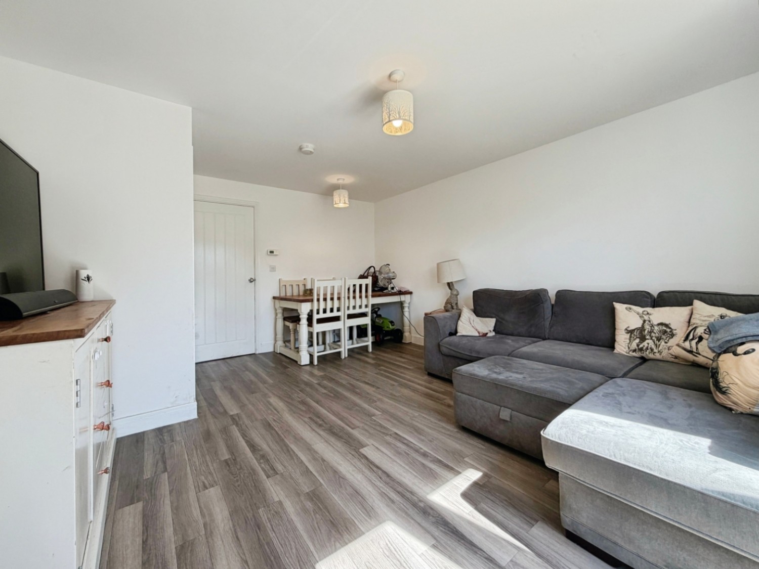 2 bedroom House for sale in Blunden Drive, Folkestone