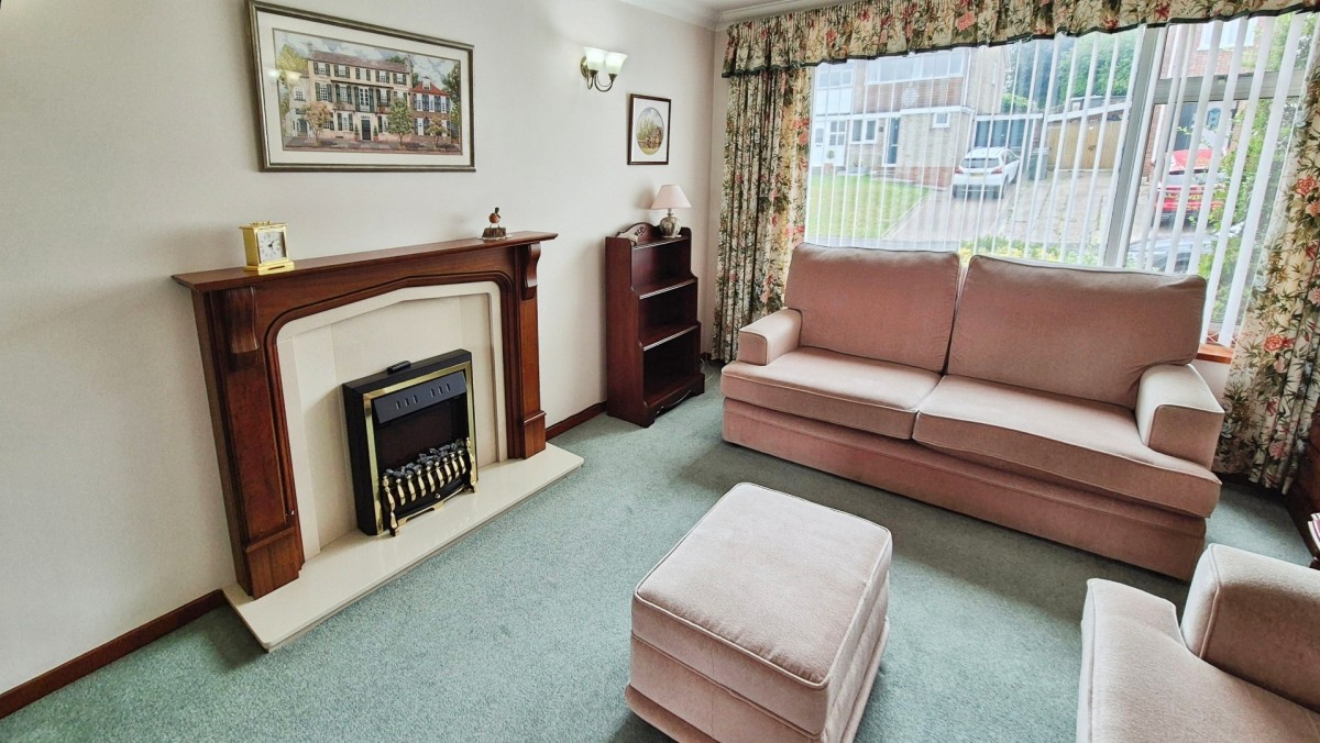 Redwood Drive, Burntwood