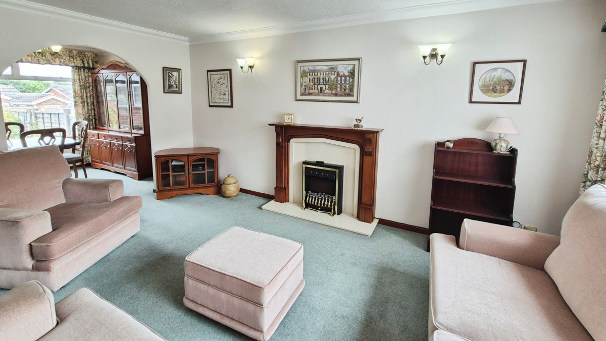 Redwood Drive, Burntwood