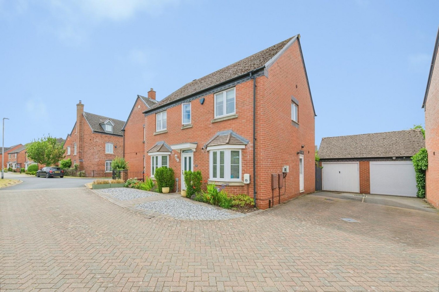 4 bedroom House for sale in Armada Close, Lichfield
