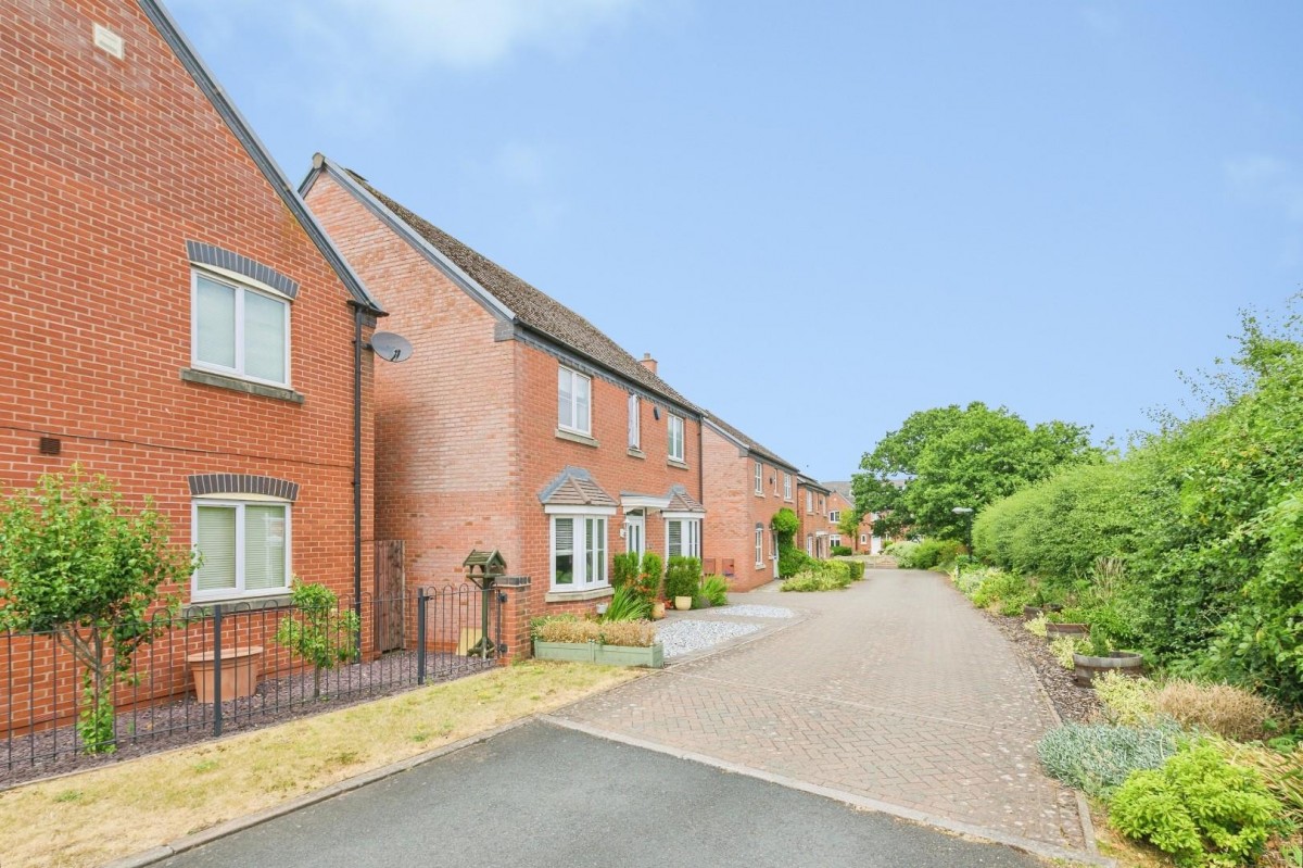 Armada Close, Lichfield