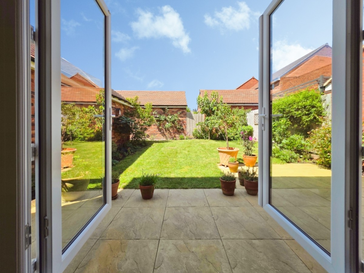 Samuel Reynolds Close, Great Oldbury, Stonehouse