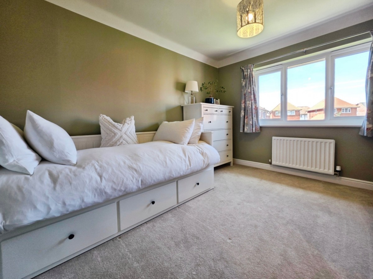 Samuel Reynolds Close, Great Oldbury, Stonehouse