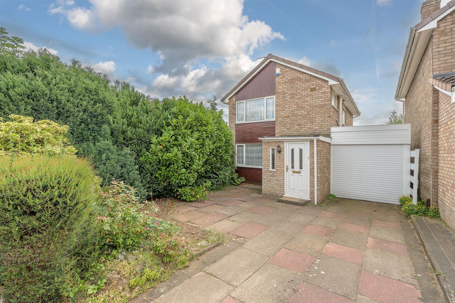 3 bedroom House for sale in Hamilton Drive, Stourbridge, DY8 5EX