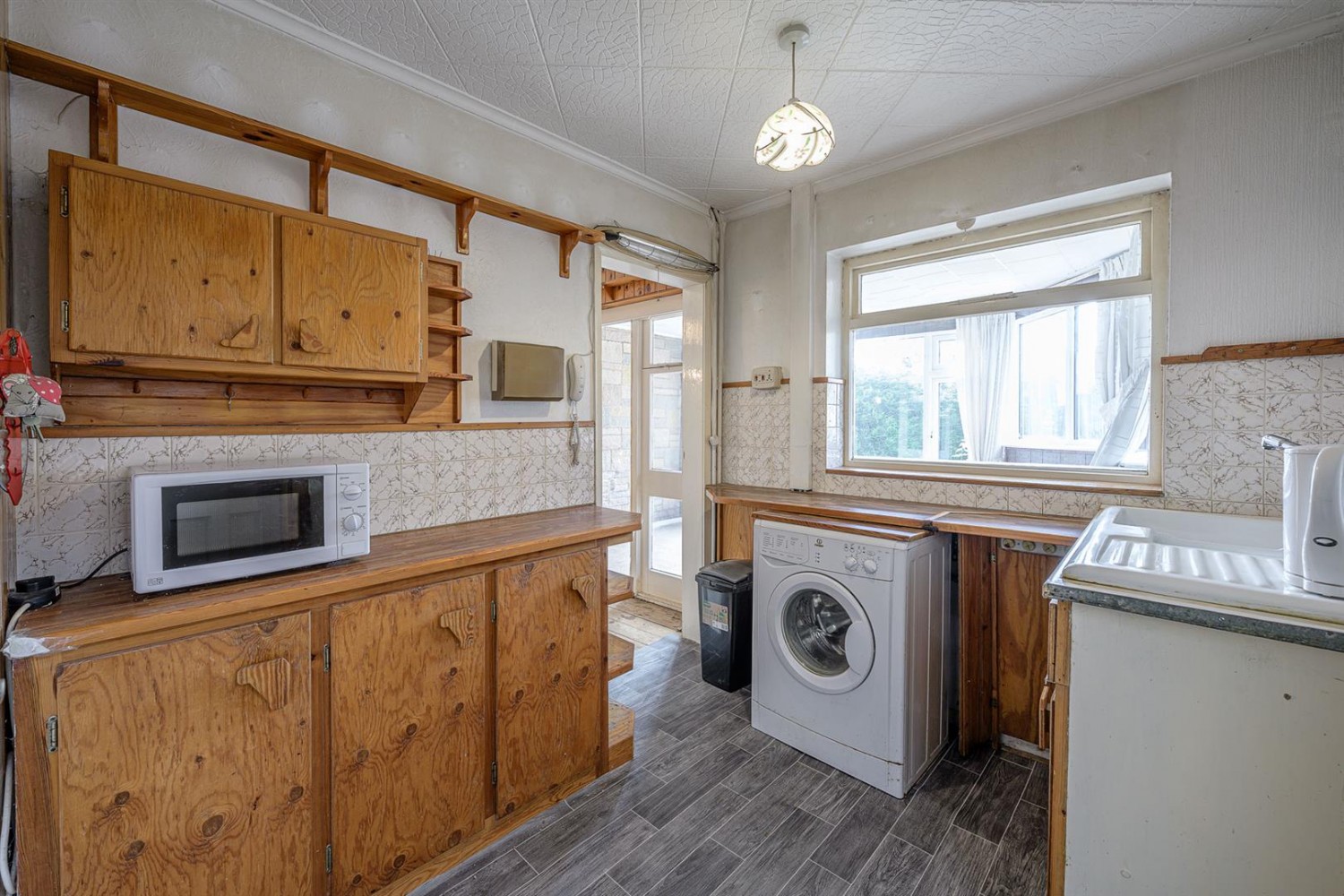 3 bedroom House for sale in Hamilton Drive, Stourbridge, DY8 5EX