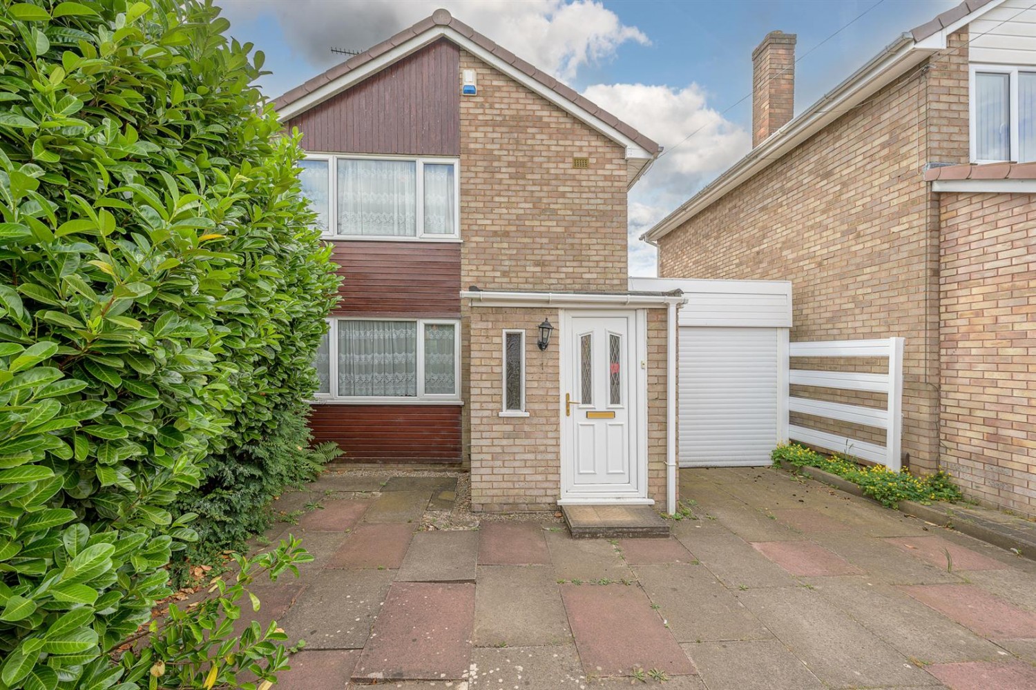 3 bedroom House for sale in Hamilton Drive, Stourbridge, DY8 5EX