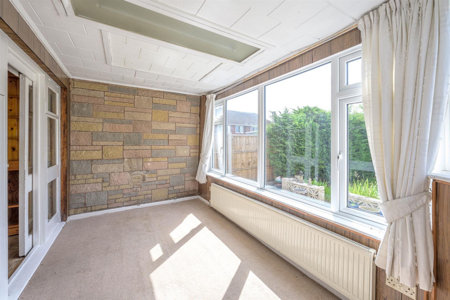 3 bedroom House for sale in Hamilton Drive, Stourbridge, DY8 5EX