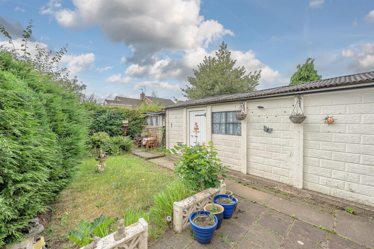 Hamilton Drive, Stourbridge, DY8 5EX