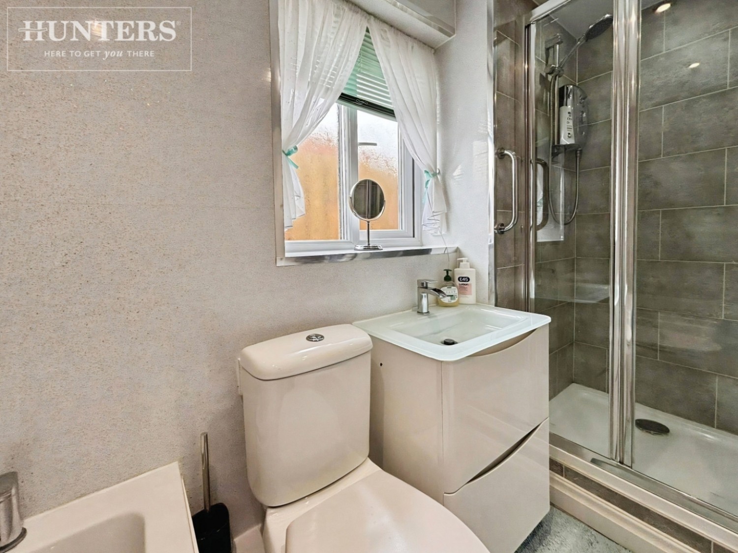 2 bedroom Bungalow for sale in Willowgarth Close, Ryhill, Wakefield
