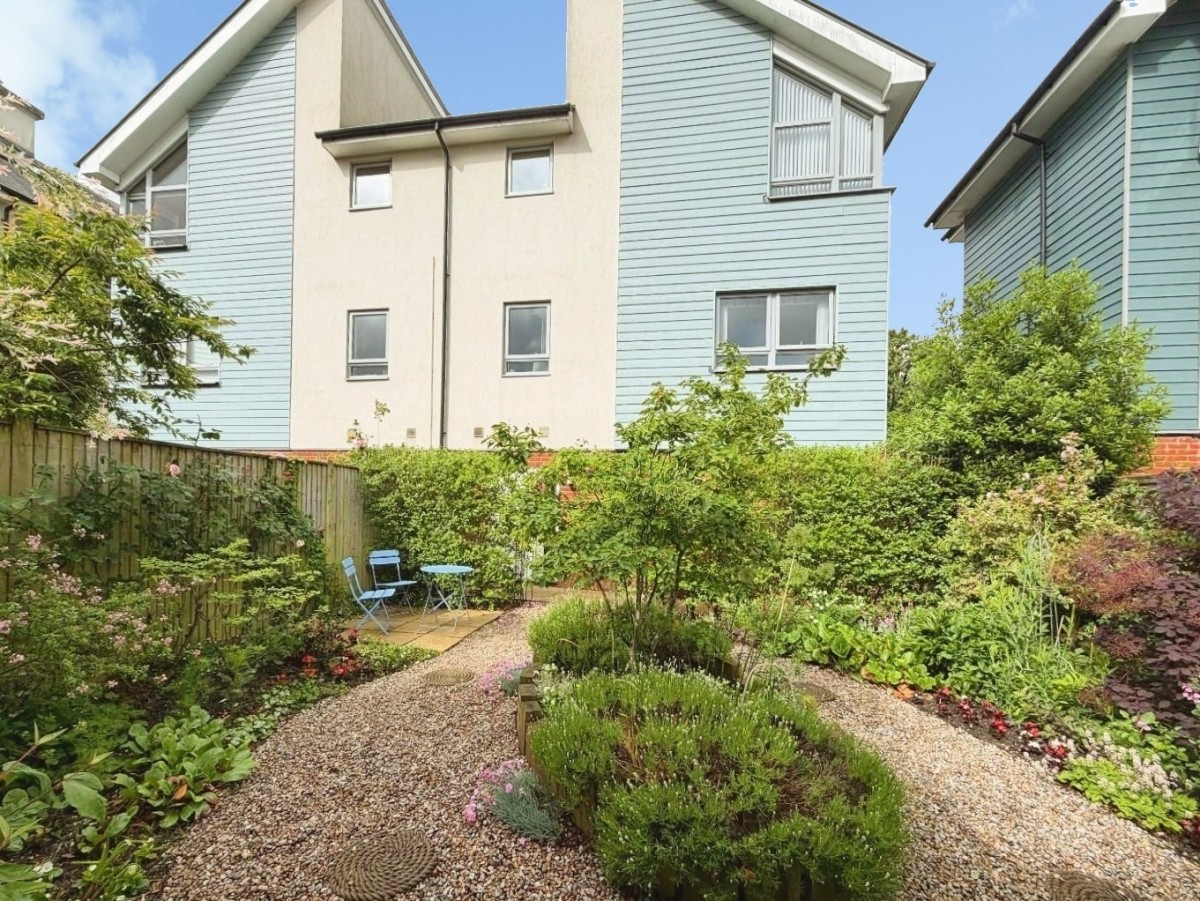 Moncrieff Gardens, Hythe