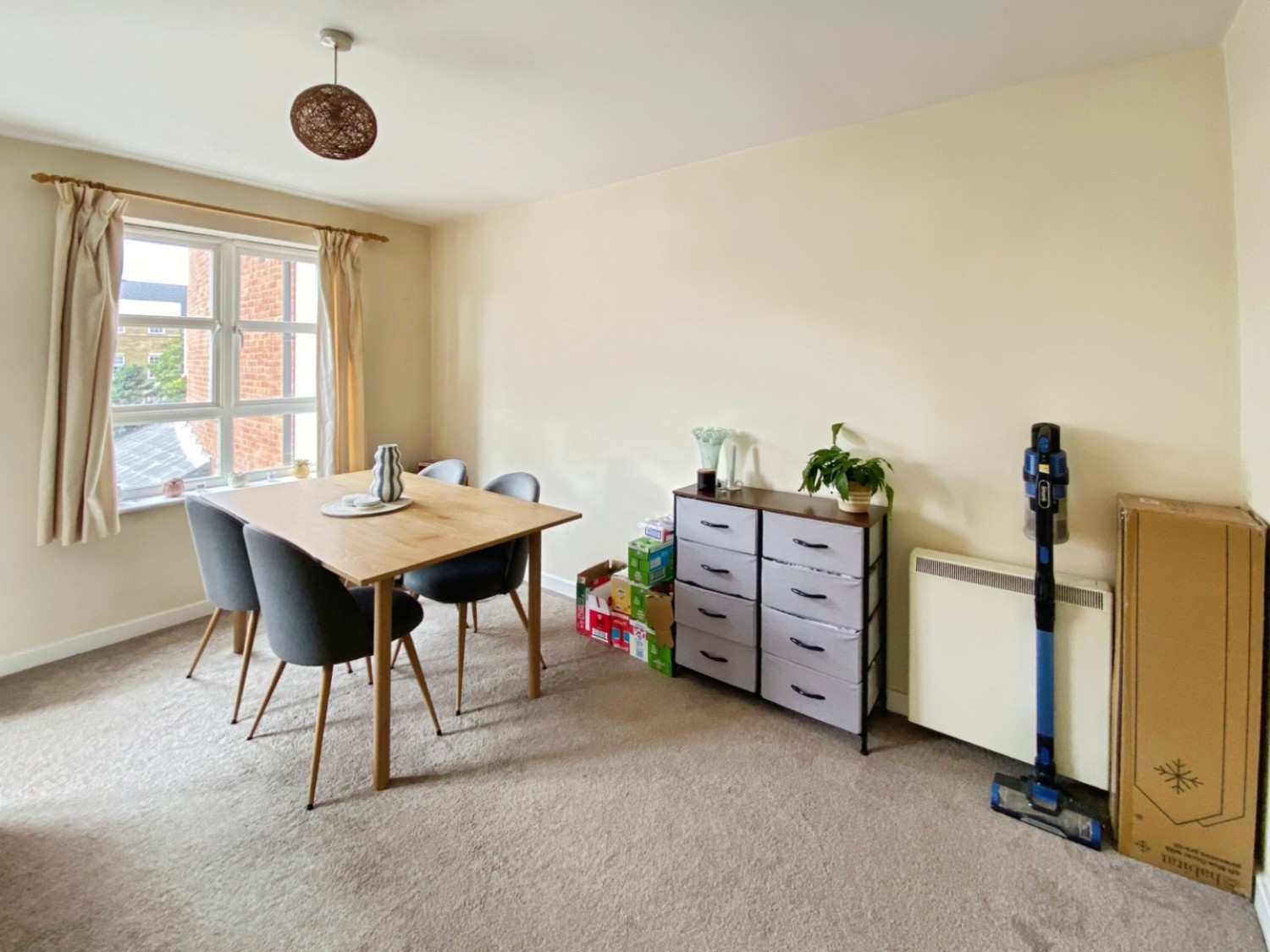 2 bedroom Flat to let in Martins Court, York